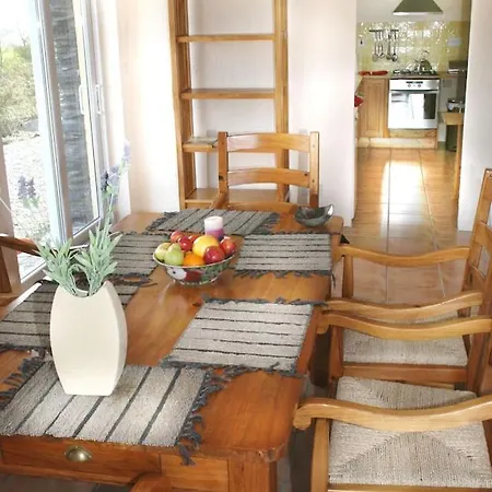 Bedrock - 2 Bedroom Sea View