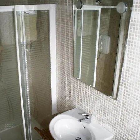 Semesterbostad Bedrock - 2 Bedroom Sea View Kenmare