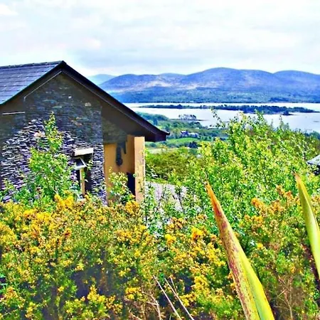 Bedrock - 2 Bedroom Sea View Semesterbostad