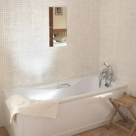 Bedrock 2 Bedroom Sea View 10 Minutes From ケンメア