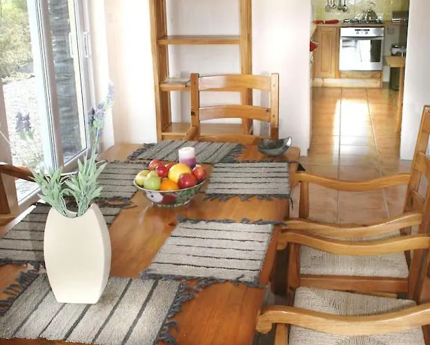 Bedrock 2 Bedroom Sea View 10 Minutes From