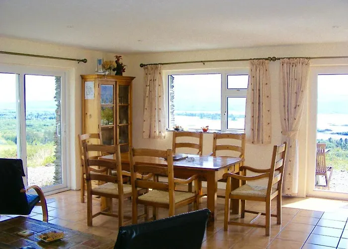 Bedrock 2 Bedroom Sea View 10 Minutes From Сasa de vacaciones Kenmare